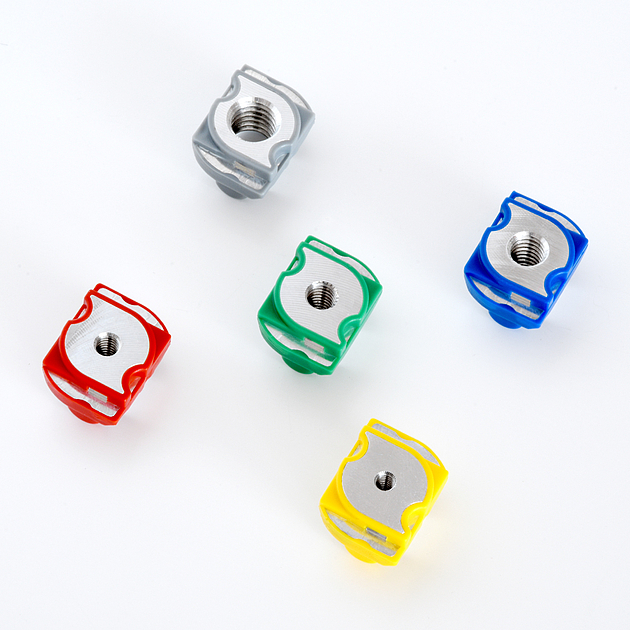ASP Nutensteine farbig ASP hat mit der farbigen Nutensteine Serie Power T-Nut System eine neue Innovation in der Verbindungstechnik entwickelt.
