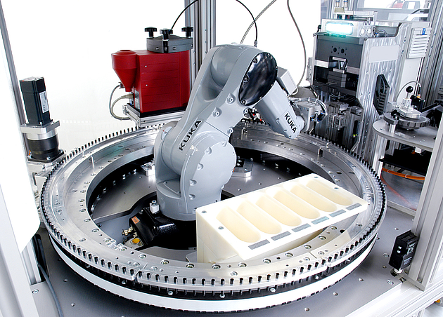 Bei ASP entstehen Sondermaschinen für die Automation von Produktionsabläufen.